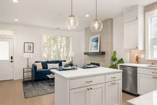 11170 (Hs 24) NE 134th Ct NE, Redmond, WA 98052 - Photo 5