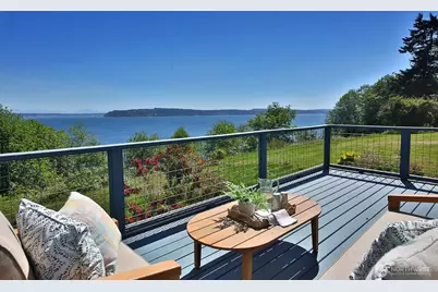 2977 North Bluff Road, Greenbank, WA 98253 - Photo 5