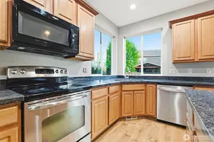 8622 187th St Ct E, Puyallup, WA 98375 - Photo 3