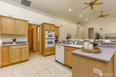 16212 Chuckawa Lane SE, Yelm, WA 98597 - Photo 11