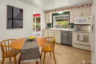 12016 106th Ave NE, Kirkland, WA 98034 - Photo 13