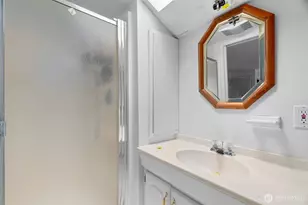 6105 Elizan Dr NW, Olympia, WA 98502 - Photo 19