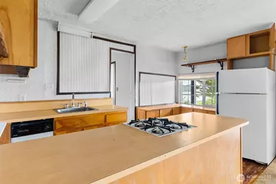6105 Elizan Drive NW, Olympia, WA 98502 - Photo 15