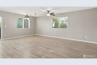 2271 SE Upchurch Way, Port Orchard, WA 98366 - Photo 5