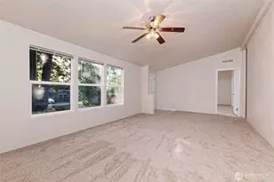 221 SE Fuchsia Ave, Shelton, WA 98584 - Photo 7