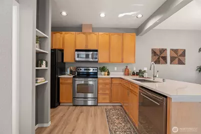 10909 Avondale Street NE #M150, Redmond, WA 98052 - Photo 9