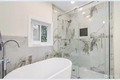 959 Hoquiam Avenue NE, Renton, WA 98059 - Photo 13