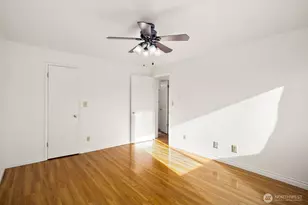 9030 Seward Park Ave S, Seattle, WA 98118 - Photo 13