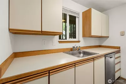 1239 SW 132nd Lane #823, Burien, WA 98146 - Photo 5