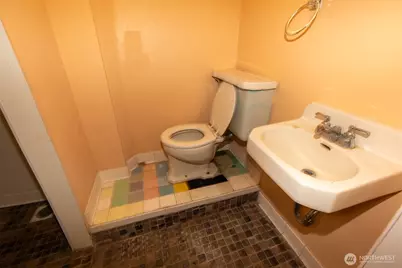 910 S 25th Avenue, Yakima, WA 98902 - Photo 13
