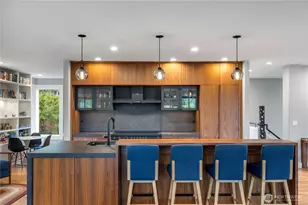 1803 Bigelow Ave N, Seattle, WA 98109 - Photo 5