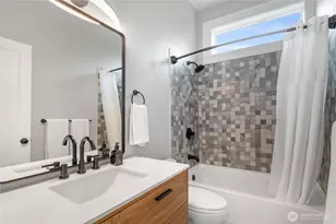 1803 Bigelow Ave N, Seattle, WA 98109 - Photo 21