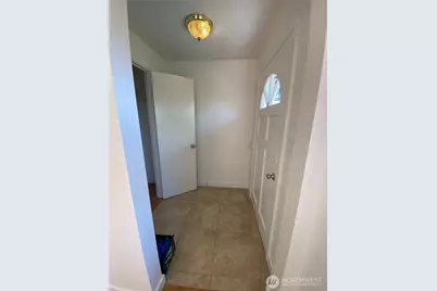 4916 24th Place S, Seattle, WA 98108 - Photo 5