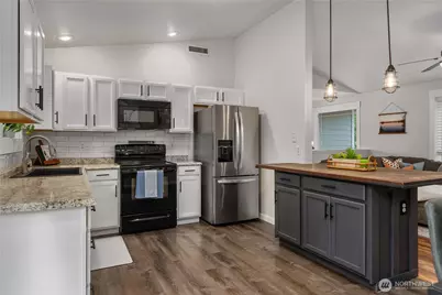 15423 Horseshoe Avenue SW, Port Orchard, WA 98367 - Photo 13