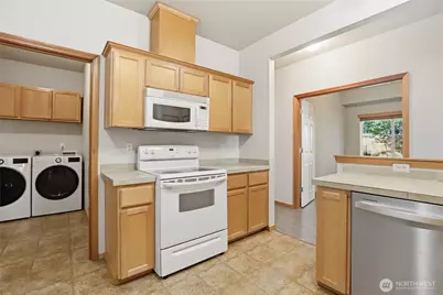 8017 Custer Road SW #A1, Lakewood, WA 98499 - Photo 11