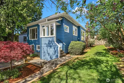 715 N 72nd Street, Seattle, WA 98103 - Photo 23