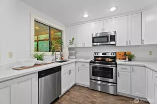 12221 100th Ave NE, Kirkland, WA 98034 - Photo 7