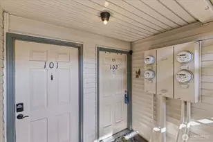 12221 100th Ave NE, Kirkland, WA 98034 - Photo 3