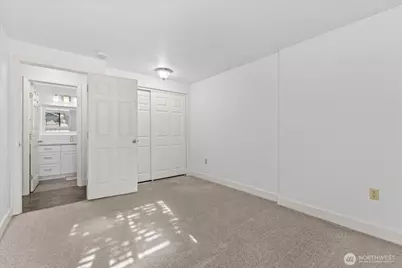 12221 100th Avenue NE #B102, Kirkland, WA 98034 - Photo 17