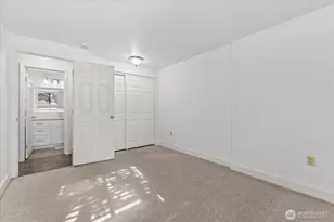 12221 100th Ave NE, Kirkland, WA 98034 - Photo 17