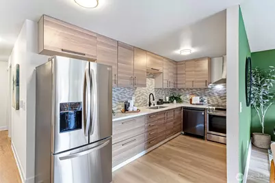 4219 Whitman Avenue N #2, Seattle, WA 98103 - Photo 7