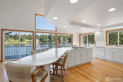 260 E Westlake Drive N, Allyn, WA 98524 - Photo 13