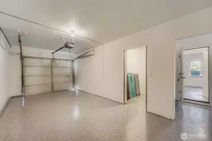 105 E 96th St, Tacoma, WA 98445 - Photo 19
