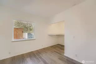 105 E 96th St, Tacoma, WA 98445 - Photo 11