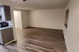 105 E 96th St, Tacoma, WA 98445 - Photo 33