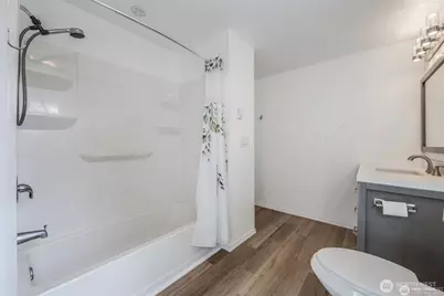 105 E 96th Street, Tacoma, WA 98445 - Photo 29