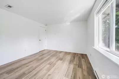 105 E 96th Street, Tacoma, WA 98445 - Photo 27