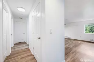 105 E 96th St, Tacoma, WA 98445 - Photo 21