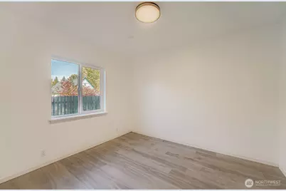 105 E 96th Street, Tacoma, WA 98445 - Photo 15