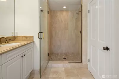 3920 W Barrett Street, Seattle, WA 98199 - Photo 21