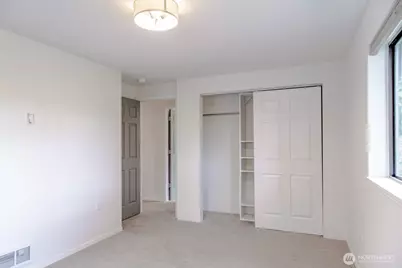 912 NE 115th Street, Seattle, WA 98125 - Photo 27