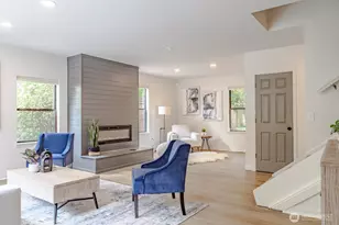 912 NE 115th St, Seattle, WA 98125 - Photo 7