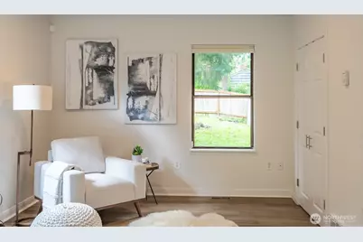 912 NE 115th Street, Seattle, WA 98125 - Photo 9