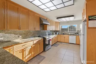 3611 I St NE, Auburn, WA 98002 - Photo 35