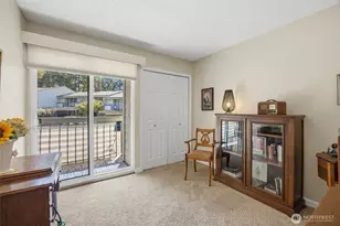 22711 Lakeview Dr, Mountlake Terrace, WA 98043 - Photo 17