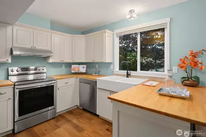 9313 NE 126th Place, Kirkland, WA 98034 - Photo 7