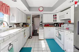 2016 E 63rd Ave, Fife, WA 98424 - Photo 7