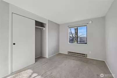 2100 N 106th Street #304, Seattle, WA 98133 - Photo 9