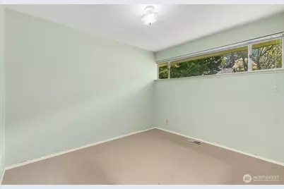 11218 35th Avenue SW, Seattle, WA 98146 - Photo 9