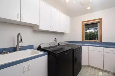 6404 Warren Street, Anacortes, WA 98221 - Photo 17