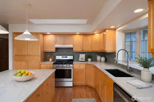 6404 Warren St, Anacortes, WA 98221 - Photo 5