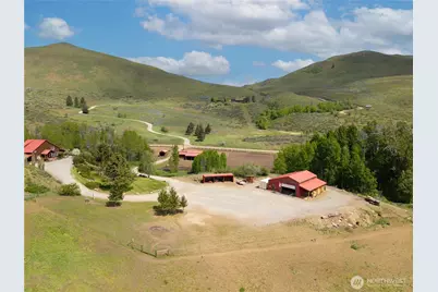 373 Rendezvous Road, Winthrop, WA 98862 - Photo 31