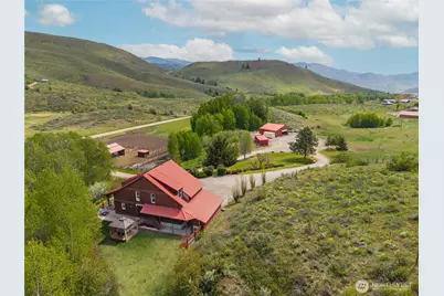 373 Rendezvous Road, Winthrop, WA 98862 - Photo 7