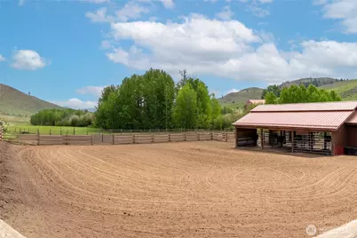 373 Rendezvous Road, Winthrop, WA 98862 - Photo 35