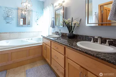 5625 Old Settler Dr, Ferndale, WA 98248 - Photo 17