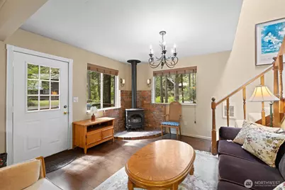 6989 Snoqualmie Place, Glacier, WA 98244 - Photo 7